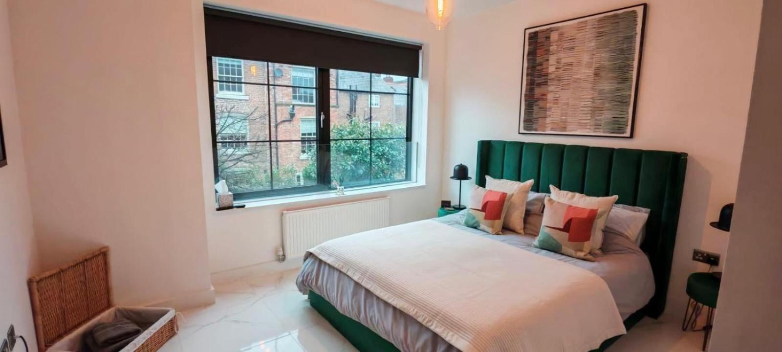 Luxury Apartment: City Centre, Stylish, Modern Chester Extérieur photo